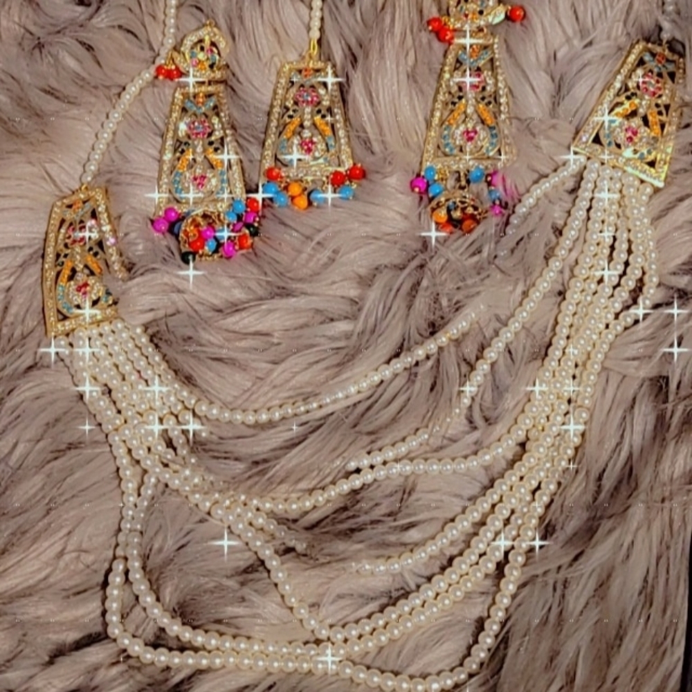 Jewelry - Picture 7 of 7